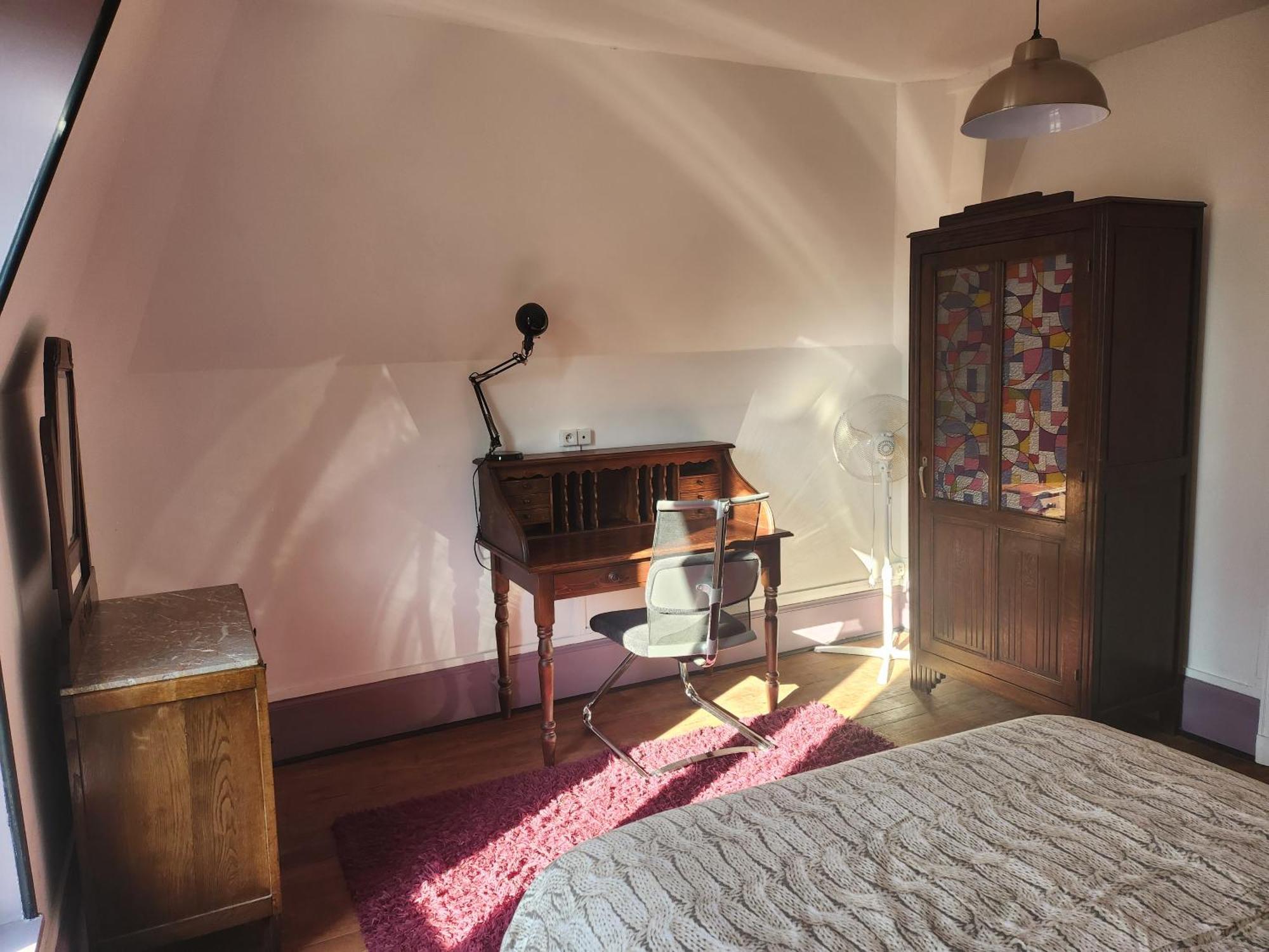 Appartement Atypique - 2 Chambres - Rue Calme Dans Centre Ville Седан Екстериор снимка